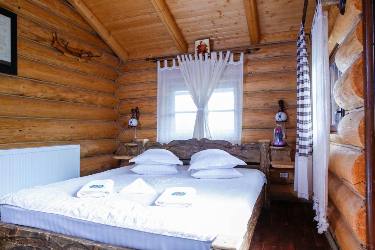 Casa Baciu Hotel Fundu Moldovei Bagian luar foto
