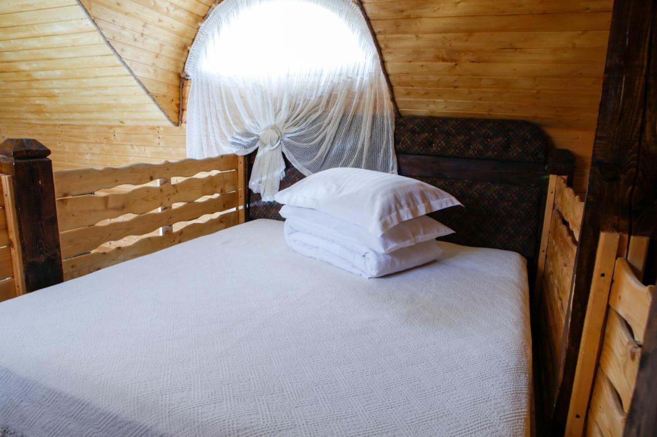 Casa Baciu Hotel Fundu Moldovei Bagian luar foto