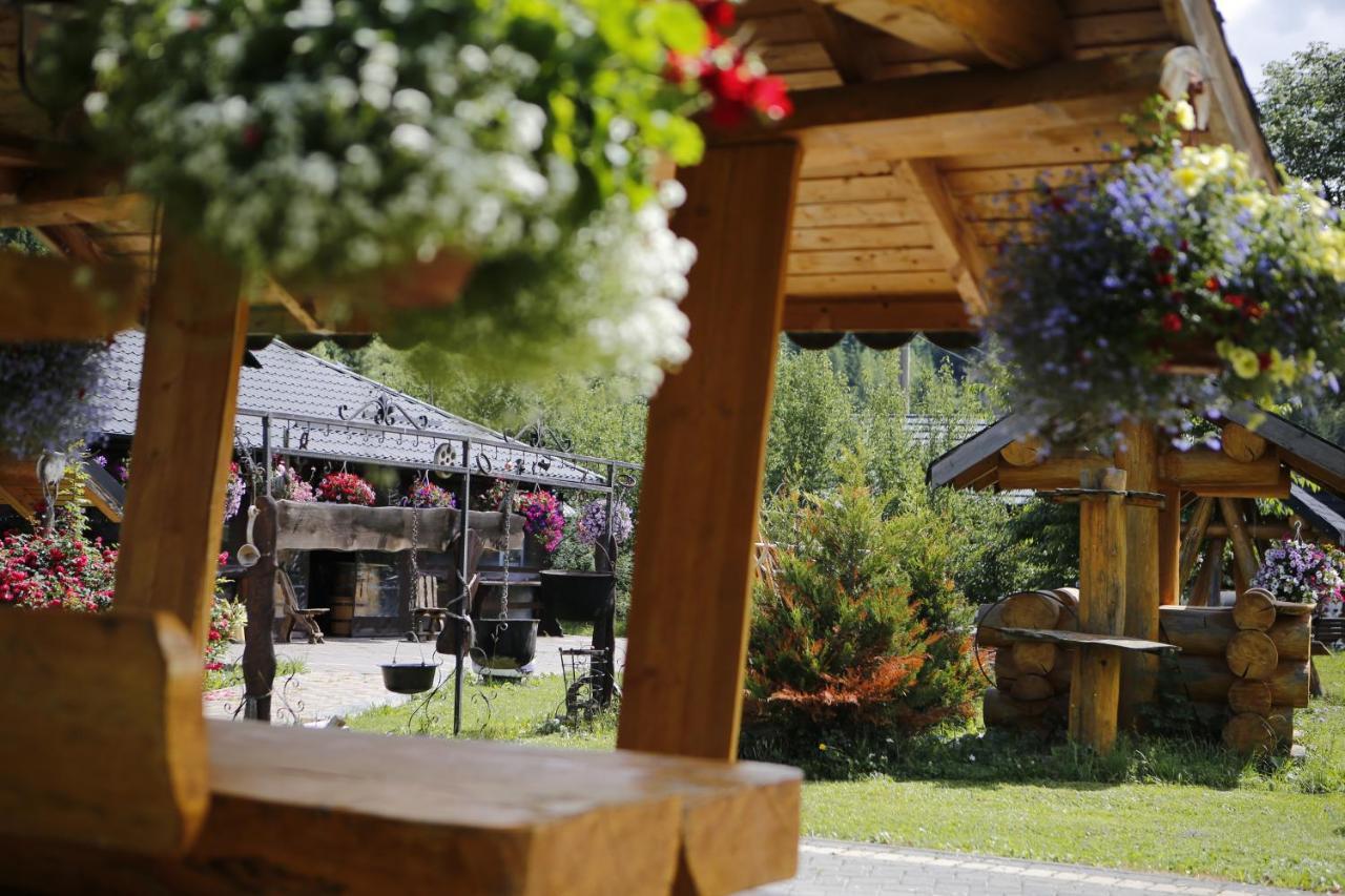 Casa Baciu Hotel Fundu Moldovei Bagian luar foto