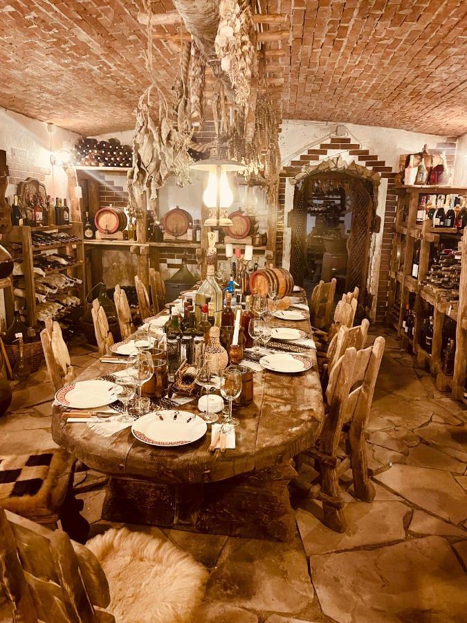 Casa Baciu Hotel Fundu Moldovei Bagian luar foto
